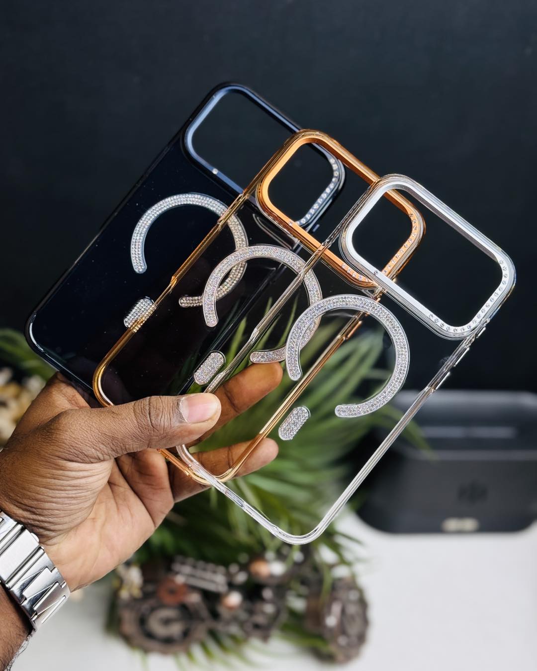 Mmkio Anti Yellow Hard Polycarbonate materials stock design magsafe support case available for iPhone (1)