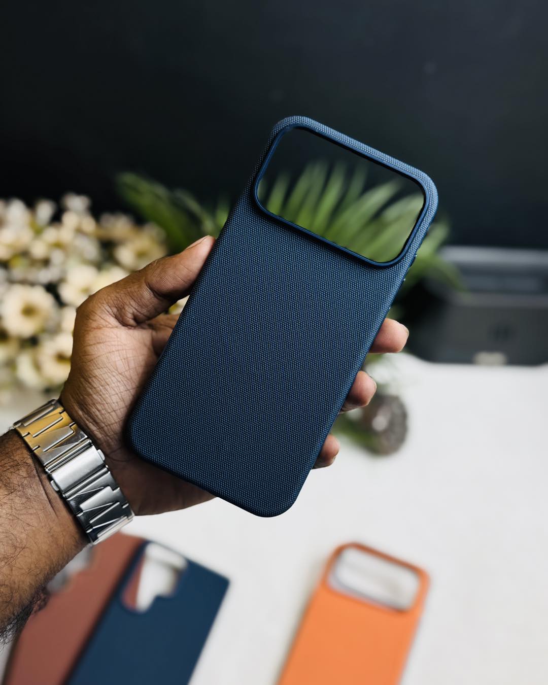 Rmbmax Techwoven case available with MagSafe support (5)